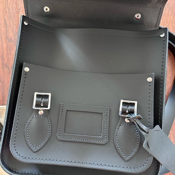 Cambridge small messenger, wicked bag new - Picture 3 of 4